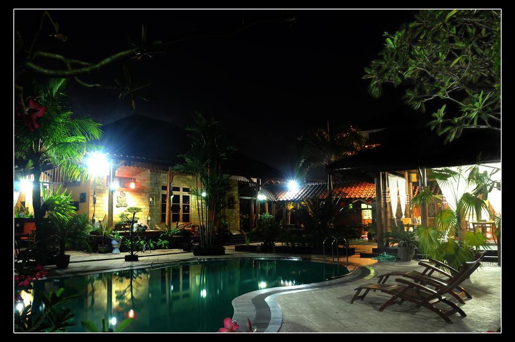 Hotel Ndalem Bantul Gandok Esterno foto