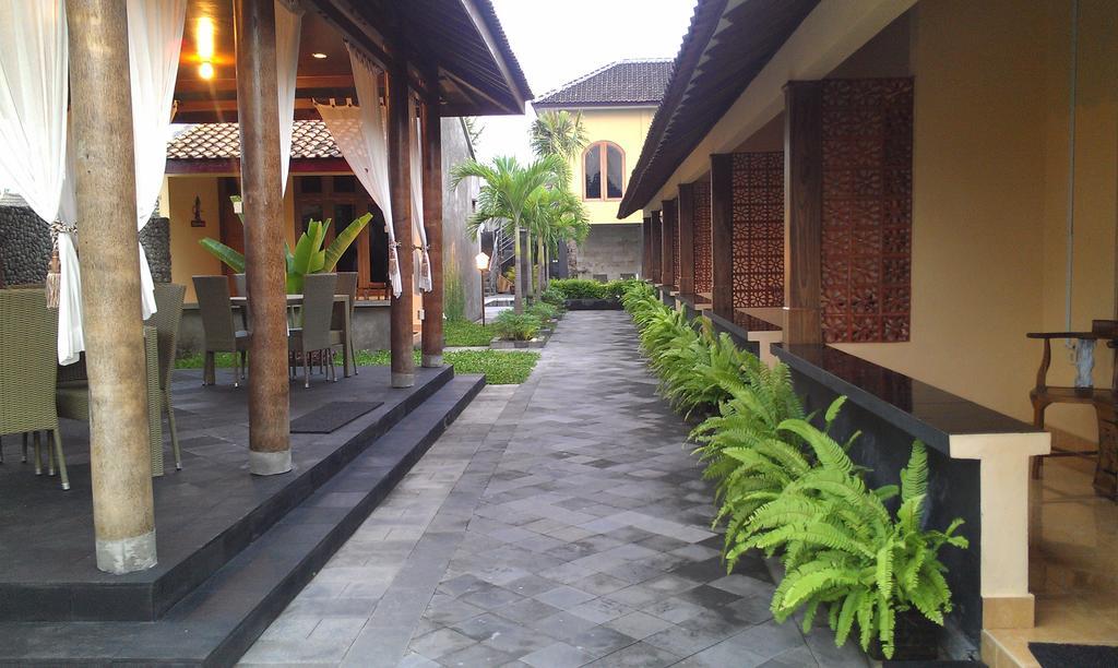 Hotel Ndalem Bantul Gandok Esterno foto
